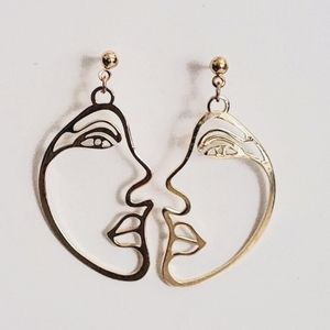 Abstract Silhouette Earrings💫